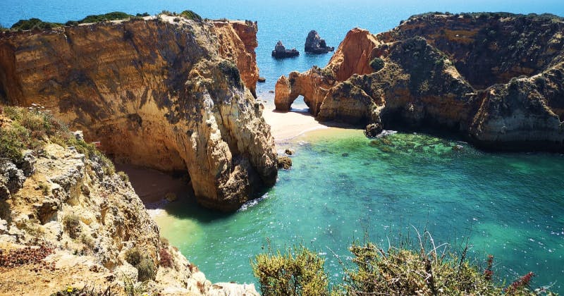 Algarve Travel Guide