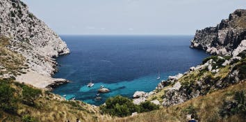 Mallorca rocky coastline