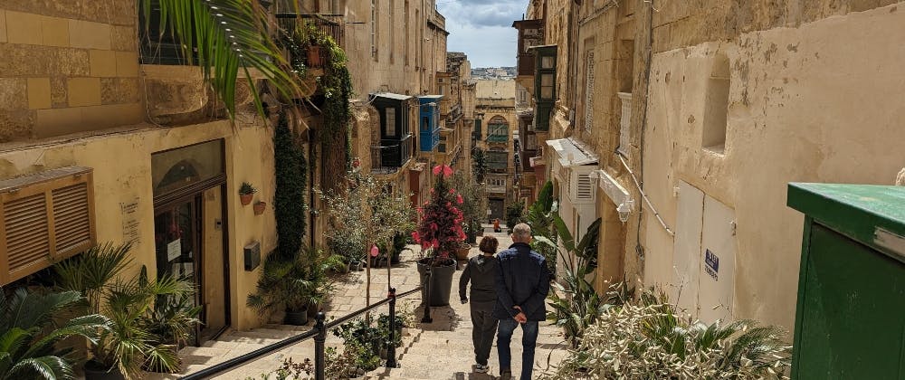 Alley in Valletta just off St Paul Street, next to Il-?imgħa Antiques & Collectibles