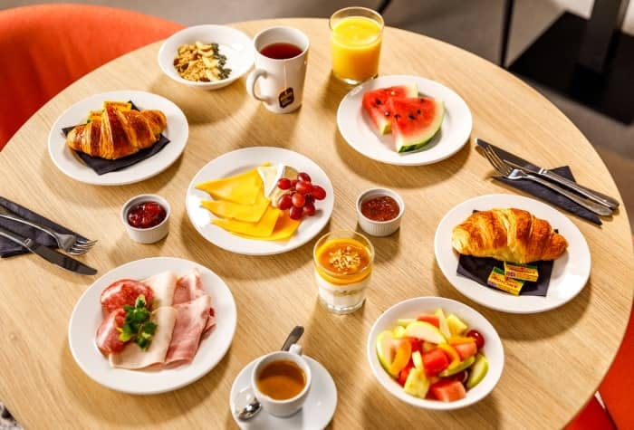 ibis Budget Manchester Airport Hotel Breakfast buffet
