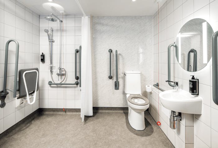 ibis Budget Manchester Airport Hotel Accessible Bathroom