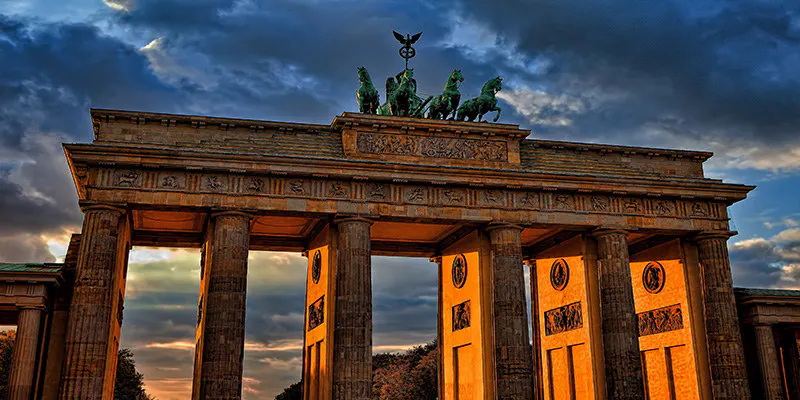 Flughafen Parken Berlin Brandenburg Bild Branderburger Tor