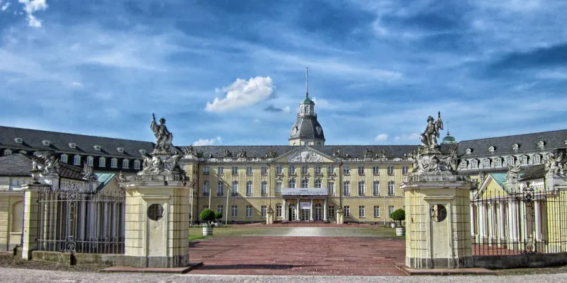 Karlsruhe Baden-Baden Blick auf Karlsruhe Palast
