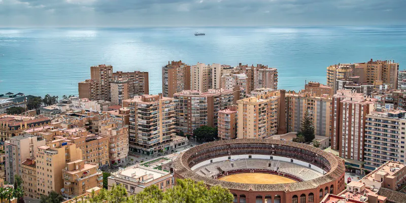 Blick auf Malaga mit Alcazaba und Römisches Theater