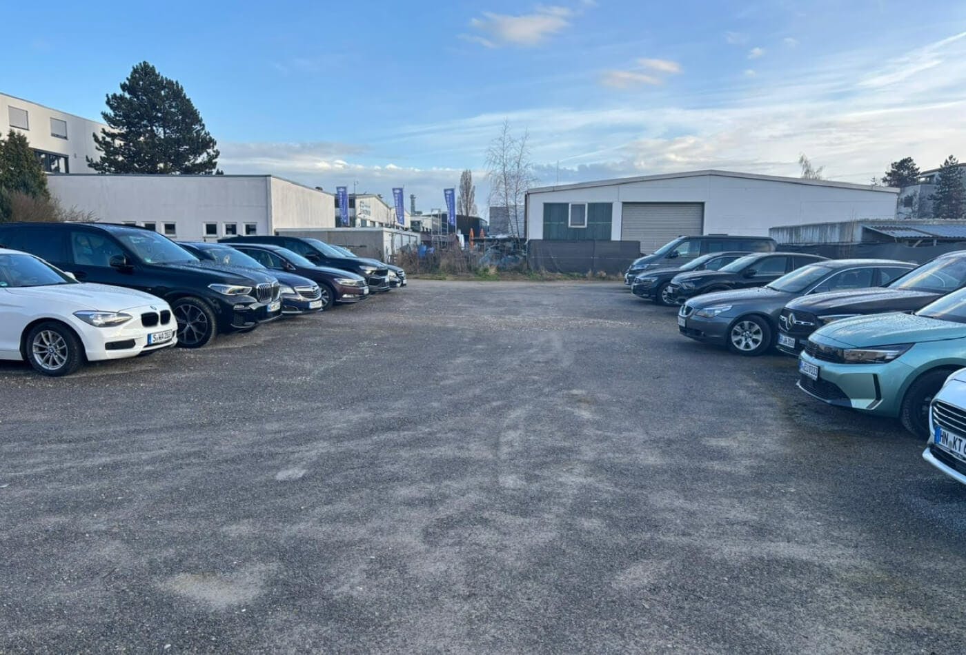 Parkende Autos Park & Go Valet Stuttgart