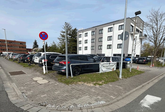 Parkende Autos Mein Flughafenparkplatz P3 Frankfurt