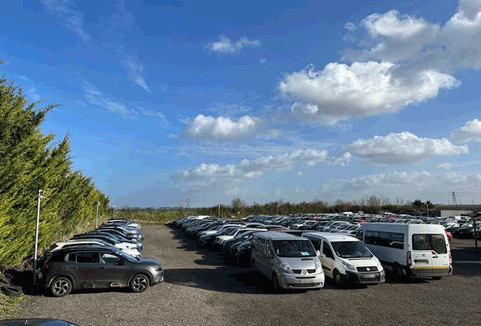 Park Airport Roissy Parkplatz CDG