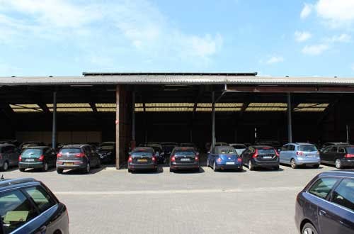 Parken Flughafen Düsseldorf Park Am Ring 40472 Düsseldorf www.parken-und-fliegen.de