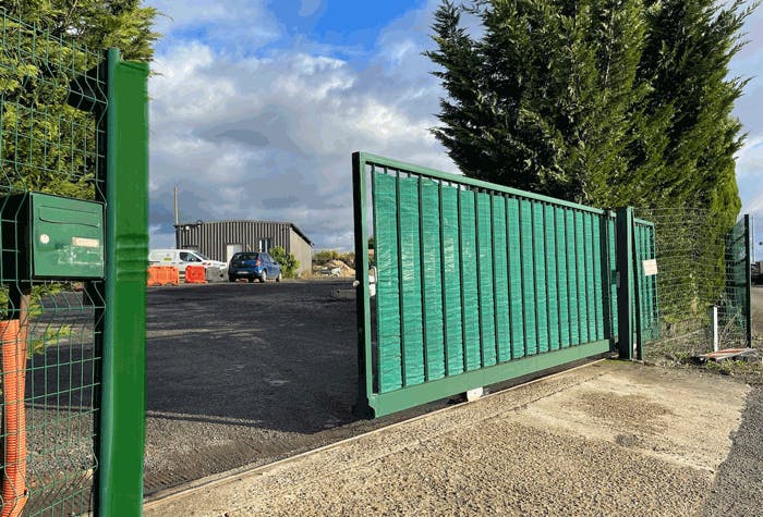 Einfahrt Park Airport CDG Shuttle Parkplatz