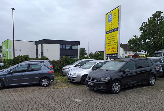 Taxi Bercan Park & Fly Parkplatz
