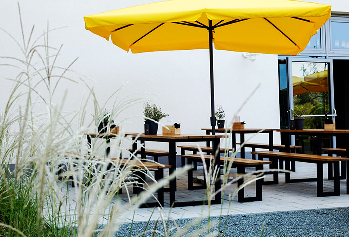 Biergarten Hey Lou Hotel Frankfurt Airport