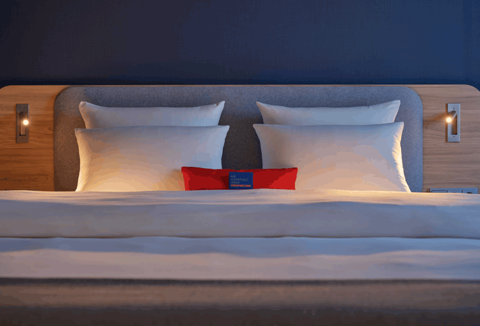 Bett Holiday Inn Express K&ouml;ln-Troisdorf