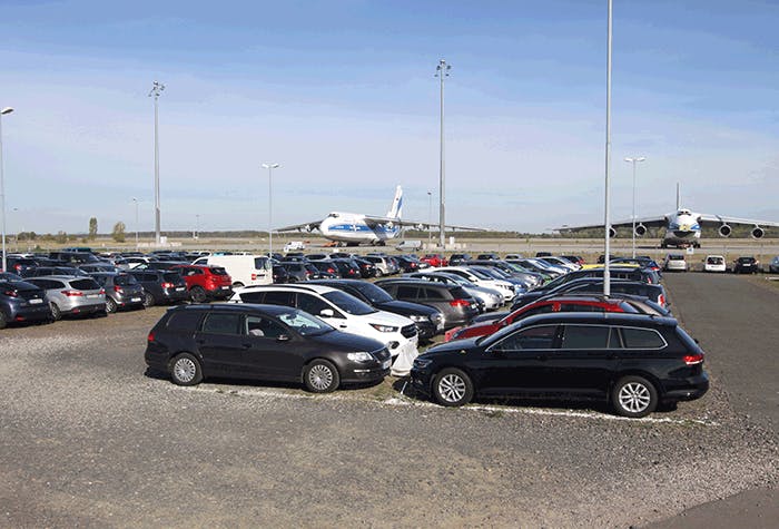 Leipzig Halle Airport Parken P15 www.parken-und-fliegen.de
