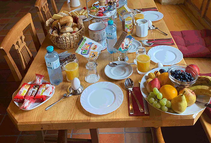 Büffet Runa`s Hotel