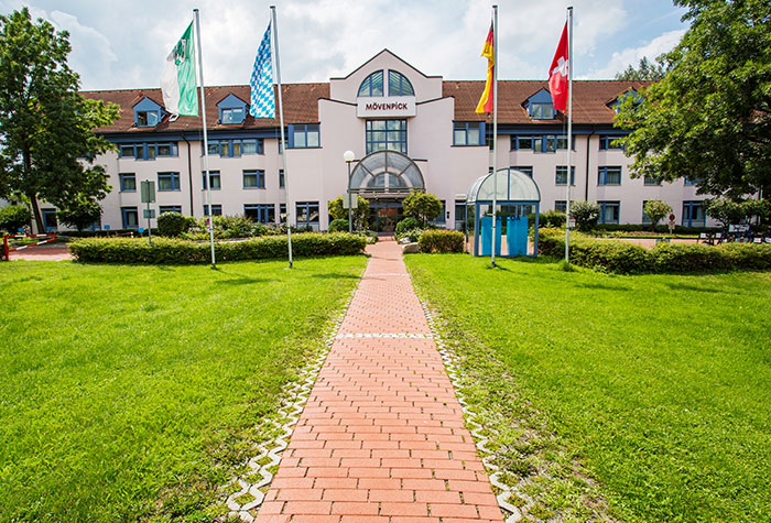 Blick auf das M&ouml;venpick Hotel M&uuml;nchen Airport