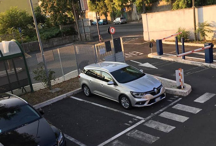 Park Isonzo Parkplatz Civitavecchia Hafen