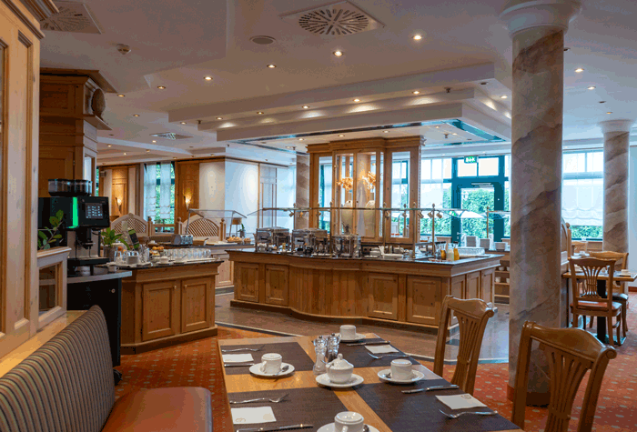 Restaurant im Atomis Hotel Airport Munich by Mercure