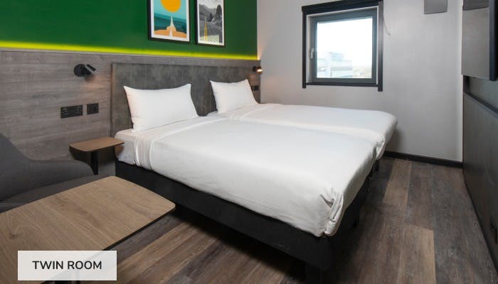 Ibis Styles Twin Room Gatwick