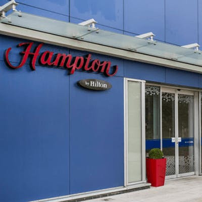 Hampton by Hilton Airport exterior