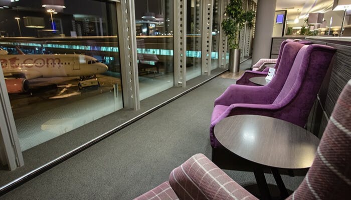 Manchester Airport Aspire Lounge Terminal 2 Seats With Runway