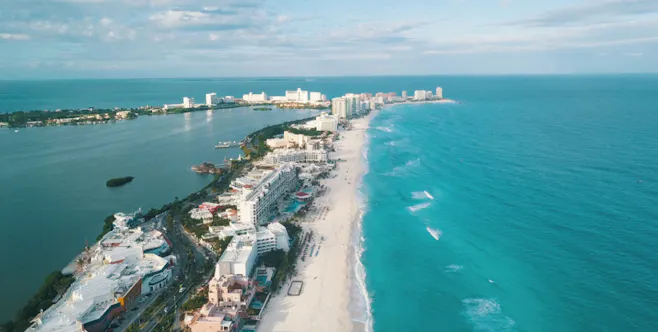 Cancun hotel strip