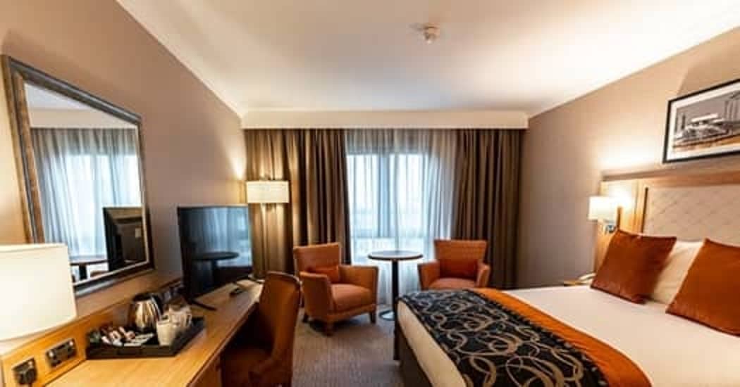 Manchester Airport Hotels Stay And Park www.travelsupermarket.com