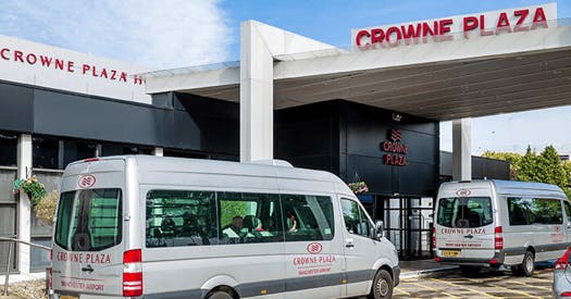 Crowne Plaza Manchester Airport Hotel Exterior